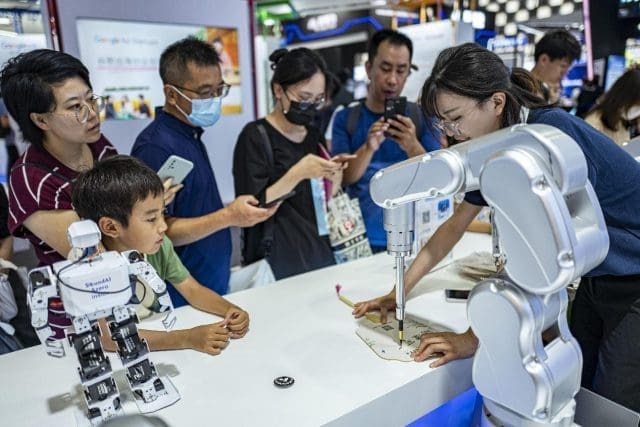 Shanghai to foster new growth drivers with AI technology - Vimarsana News