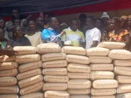 Juaben Mp Francis Owusu Akyaw Donating The Relief Items To Affected Adumasa Victims